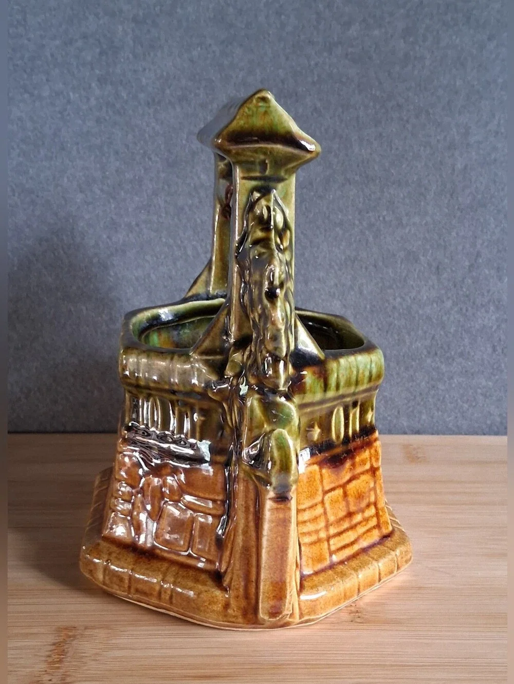 Vintage Mccoy Pottery Wishing Well Planter Green, Brown